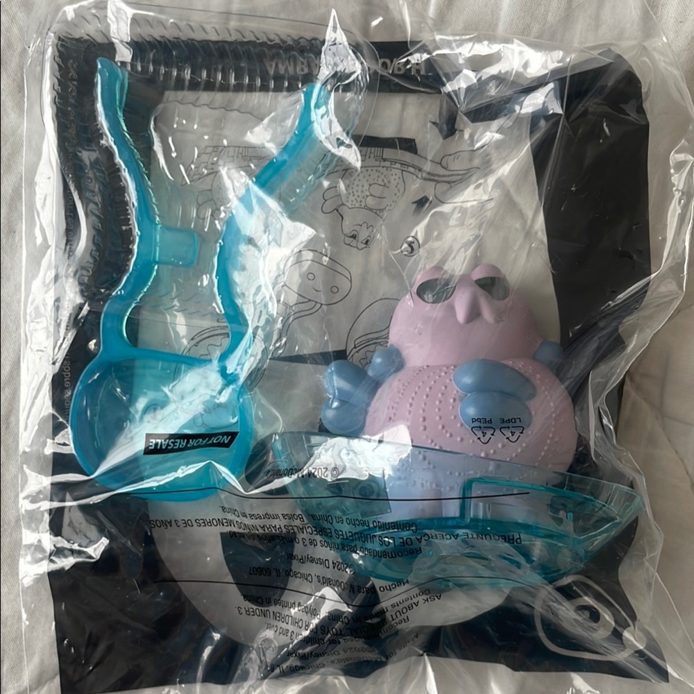 Elio McDonald’s Toy number 6 Ambassador Helix‎